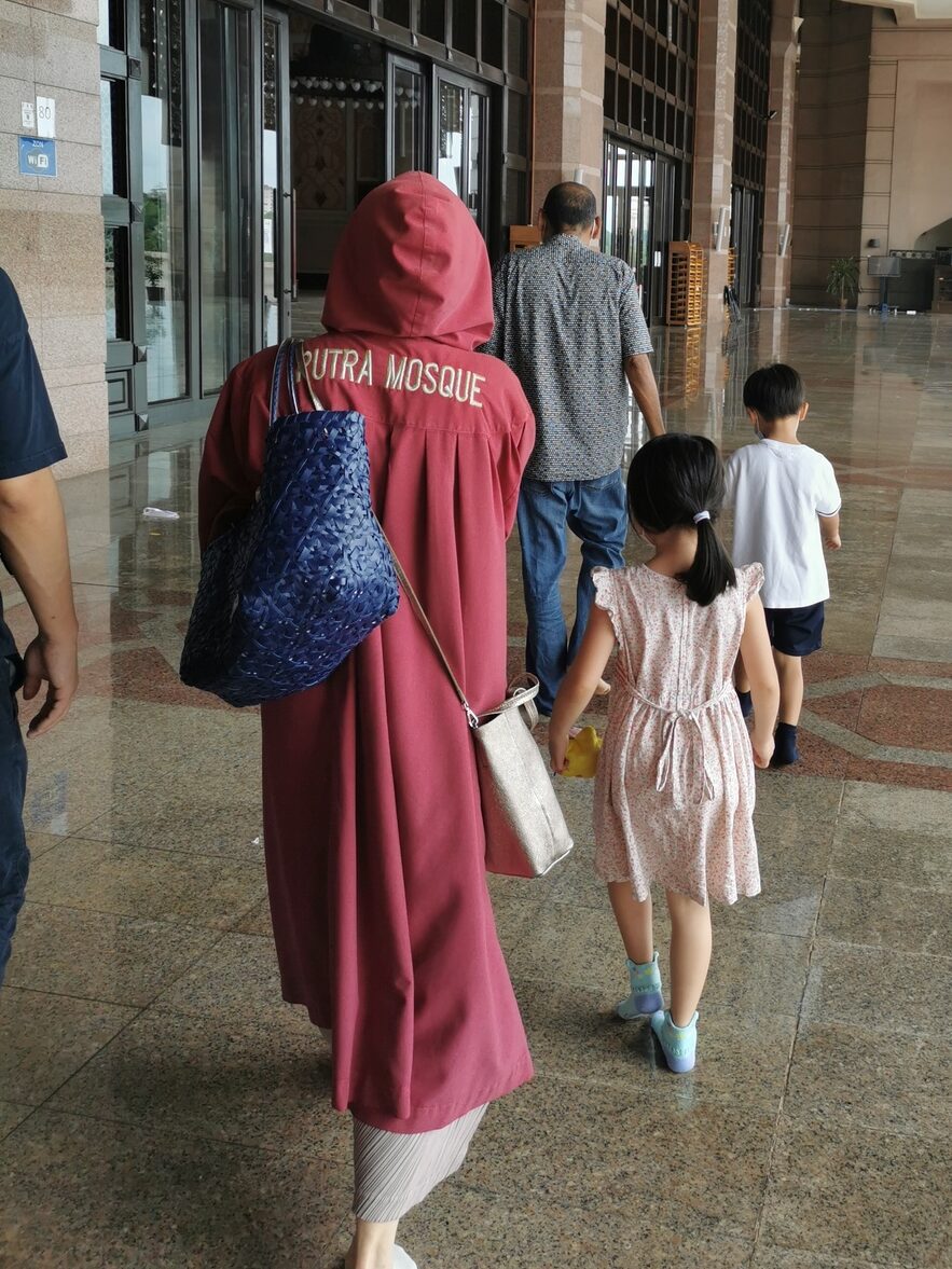 Kl中心部 空港から約30分で行ける 人気no1観光スポット ピンクモスク Putrajaya プトラジャヤ への行き方 トリリンガル育児のススメ マレーシア教育移住ブログ